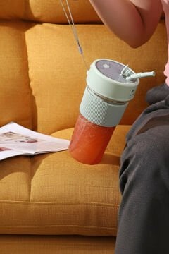 Fruvia Şarjlı Taşınabilir Mini Blender 350 ml – USB Kablosuz Smoothie Blender