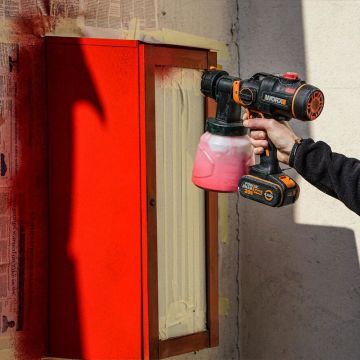 WORX WX020 20Volt 4.0Ah. Li-ion Tek Akülü Şarjlı Kömürsüz Devir Ayarlı Boya Tabancası + 4 Parça Yedek Nozul/Meme