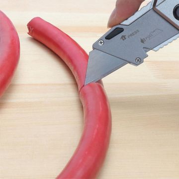 WORKPRO WP211012 Ağır Hizmet Alüminyum Gövde Katlanır Rötuş Maket Bıçağı + 10 Adet Yedek Bıçak